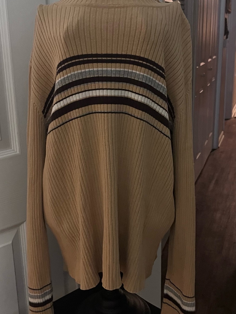 Sweater - Picture 1 of 1